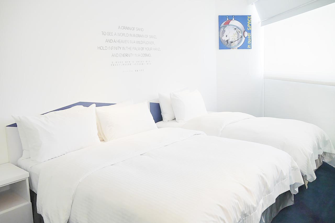 Time Flyer Hotel Taichung Exterior foto