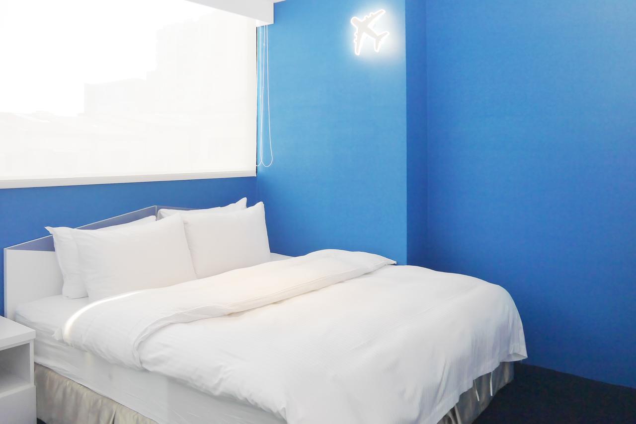 Time Flyer Hotel Taichung Exterior foto
